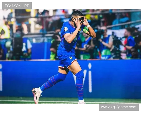 姆巴佩头球点入制造惊喜,法国攻势持续升级 姆巴佩头球点入制造惊喜,法国攻势持续升级